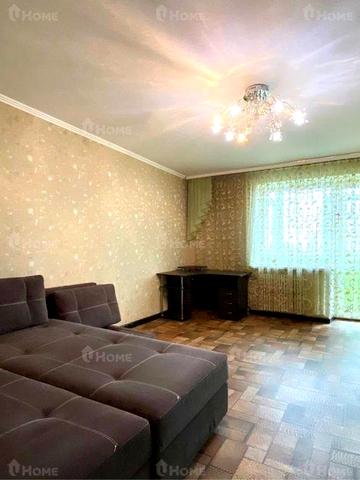 Двухкомнатная квартира у метро Спортивная.