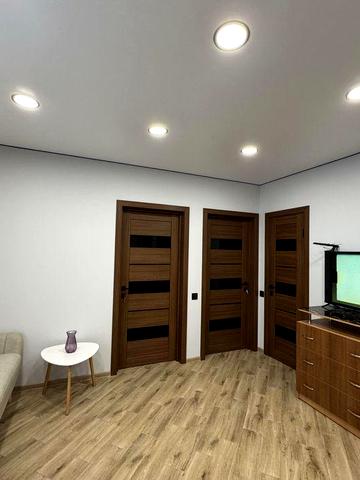 Оренда 2-кімнатної в Субурбії