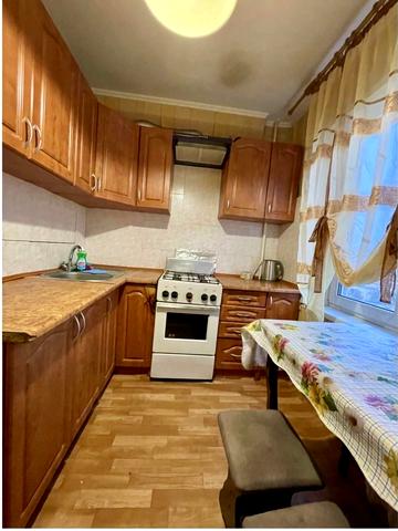 Автозаводська вул., 6