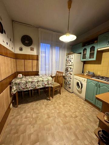 3-кімнатна квартира на Вербицького 10А, універсам Позняки