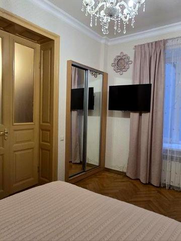 Сдам свою 3х комн. кв-ру  в центре города с аварийным электропитанием.