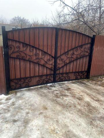 Продам газ будинок зі зручностями у центрі Лиманівки