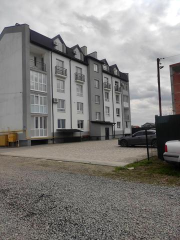 Вячеслава Чорновола вул., 22