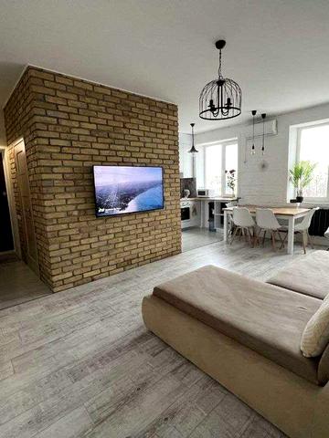 Продаж квартири з ремонтом в Центрі Соборний парк