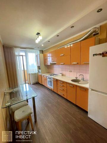 Оренда євродвушки з меблями і технікою Старокиівська 99