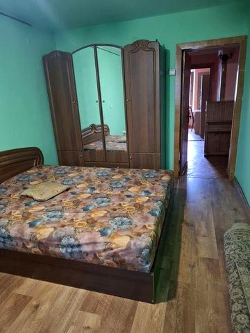 Продається квртира,4 кімнати,велика тераса