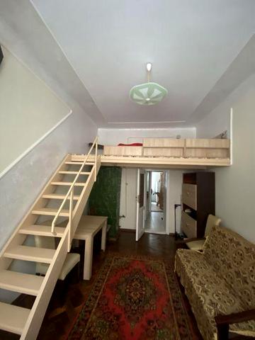 Здається 1-кімнатна квартира в Центрі.