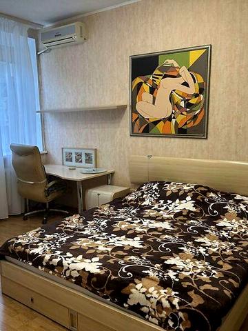 Довгострокова оренда 2к Квартира Соборна площа