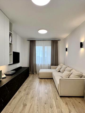 Юлії Здановської вул. (Ломоносова), 85-Б