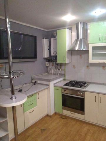 Сдам 1  комн част.дом  в районе пр.Металлургов