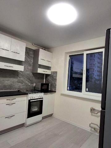 Оренда 2 кім.квартири зі свіжим ремонтом