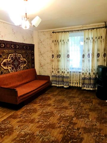 Академіка Янгеля вул., 12