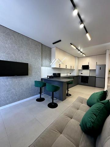 Генуезька вул., 1/1