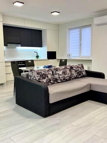 Оренда, 2к квартира центр, ЖК «Стрітенська 18», світло не вимикають