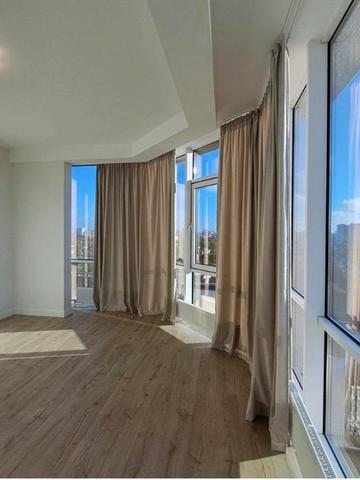 Італійський бульв., 1б