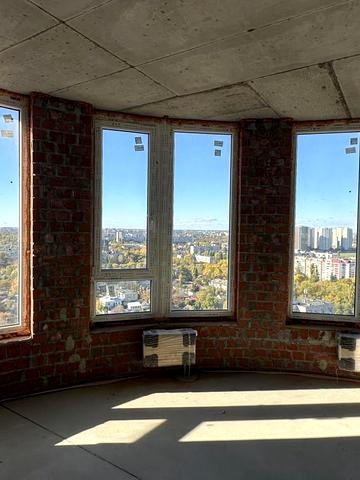 Івана Франка вул., 40