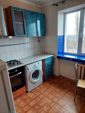 Сдаю однокомнатную квартиру в Октябрьском.