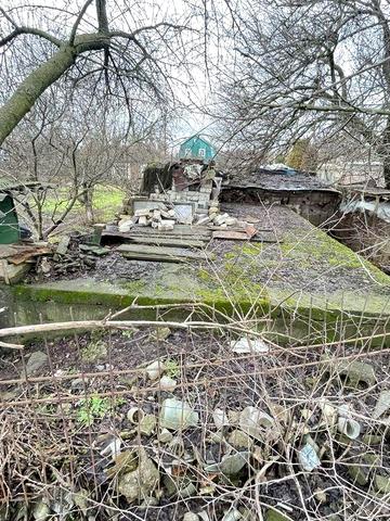 Продам дачу біля спорт-школи