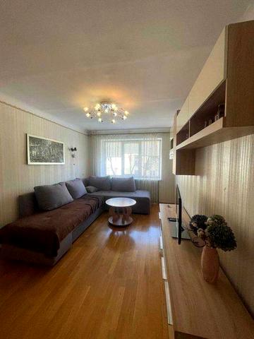 Оренда укомплектованої 3 кімнатної квартири Проспект миру