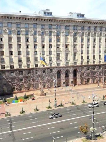 Хрещатик вул. (Kreschatic), 21