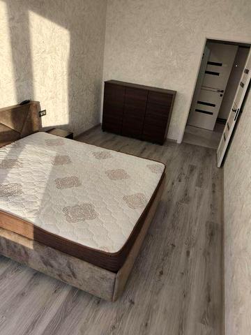 Здається 1 к квартира 42 кВ.м.КРЮКІВЩИНА.