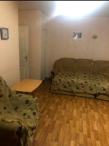 Здається 2-кімнатна квартира, у центрі