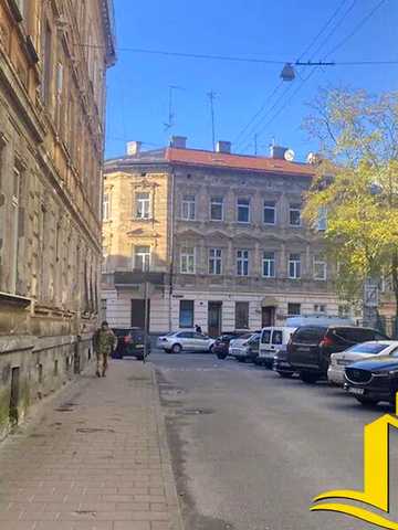 Продаж 3к Квартира Дарії Гусяк (Таманська) вулиця