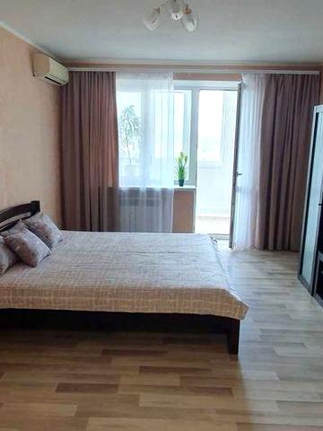 2-х комнатная квартира 72 кв.м. Запорожье, Пески, ул. Нагнибеды 11б.