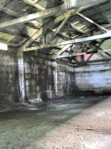 Центральна, 48