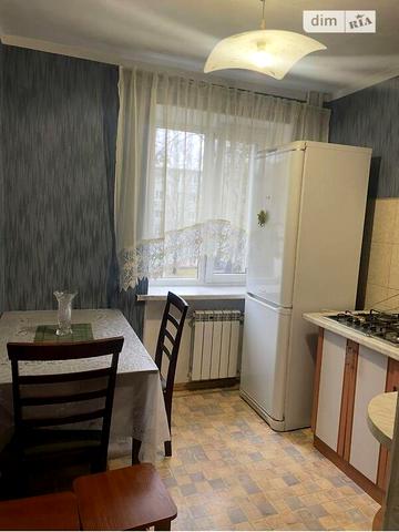 Довгострокова оренда 1к Квартира Євгена Танцюри (Генерала Петрова) вулиця