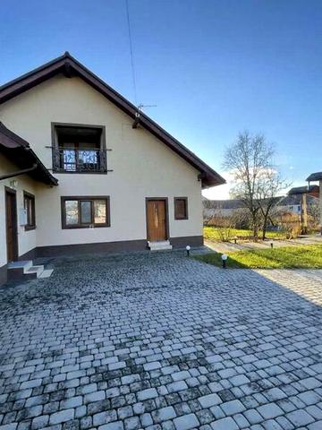 Продаж 3к Дім Шкільна вулиця