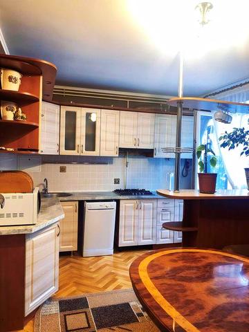 Здам 4-х кімнатну квартиру в районі Центрального Ринку