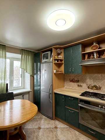 Продаж 3-х кімнатної квартири .Атономне опалення,проспект Миру