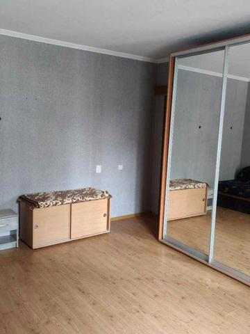 Сдам 2-ух комнатную квартиру на Титова