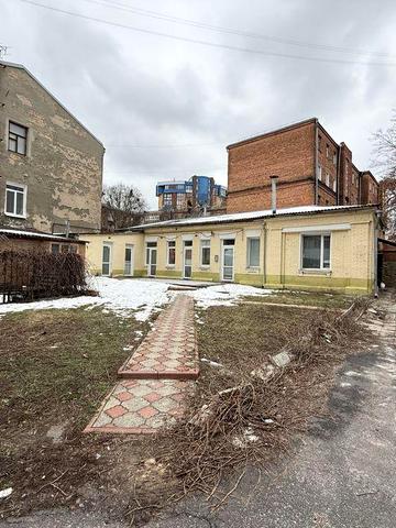 Продажа будинку в центрі