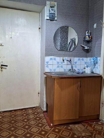 1 кімнатна квартира.  на 2 поверсі .м Соснівка Львівська область