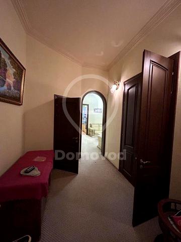 Сдам 4К-Кваритру, Центр, м. Ярослава Мудрого 5мин. шагом.