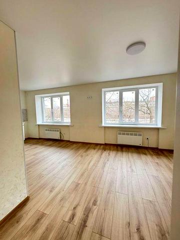 Продам 2-х кімнатну квартиру з ремонтом