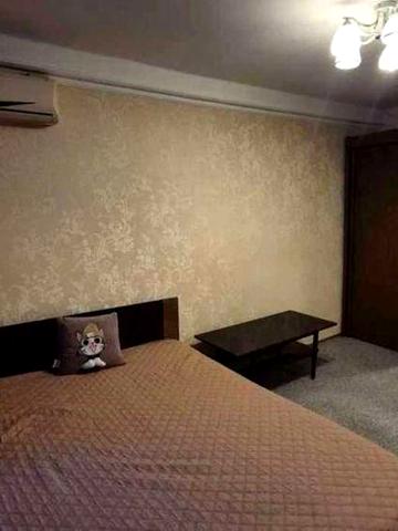 Здається 2-кімнатна квартира,вул.Лейпцизька,12