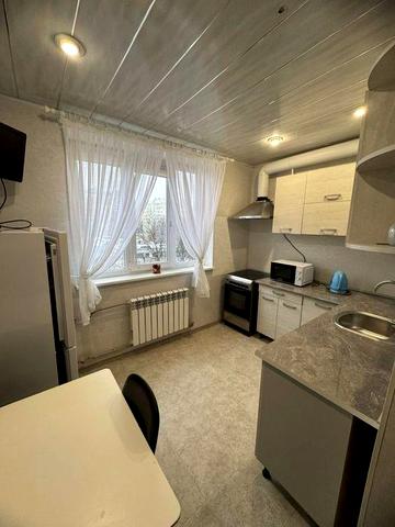 Реальная 2-ка на Алексеевке, Проспект Победы 66-А, метро Перемога