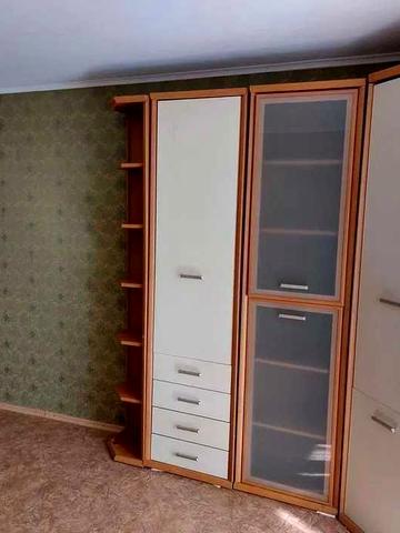 Здається 1кімнатна квартира. Світло не вимикають.