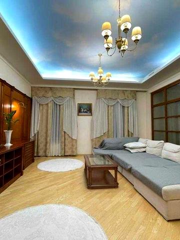 Сдам 4-х комнатную квартиру в центре жк Первозвановский