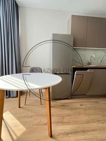 Дніпровська набережна вул., 17-К