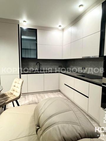 Загорська вул., 184