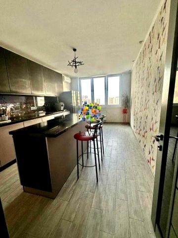 Продаж 2к квартири  Пчілки 6а