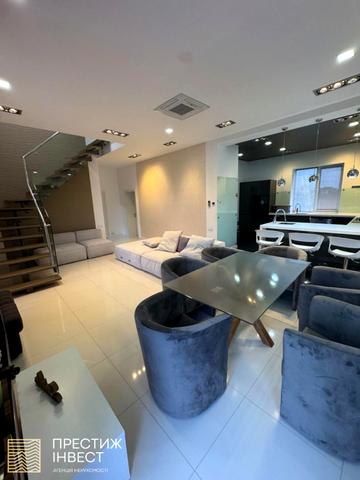 Коцюбинського вул.