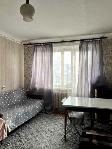 Продам 3 кімнатну квартиру в Чернівцях  проспект Незалежності в районі ЖК Містосервіс