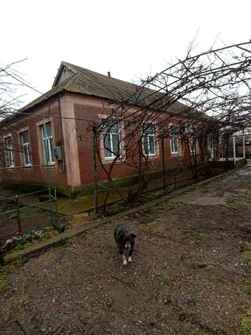 Дім (107 м.кв.)в с.Привільне біля річки Інглул.