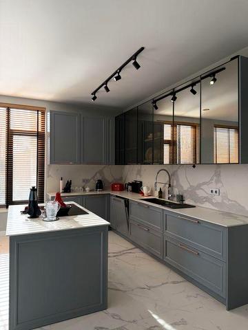 Довгострокова оренда VIP будинку.