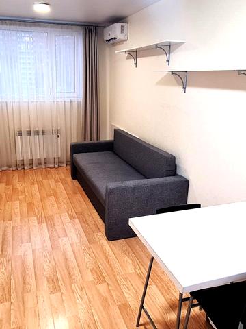 Машинобудівна вул., 41